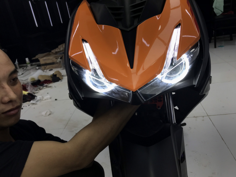 Độ đèn nâng cấp ánh sáng Bi Led Xlight V10 xe WinnerX