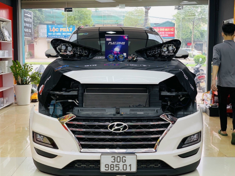 Độ đèn nâng cấp ánh sáng Bi Laser Titan Platinum Plus (9+3) cho xe Hyundai Tucson ngày 14/3/2022