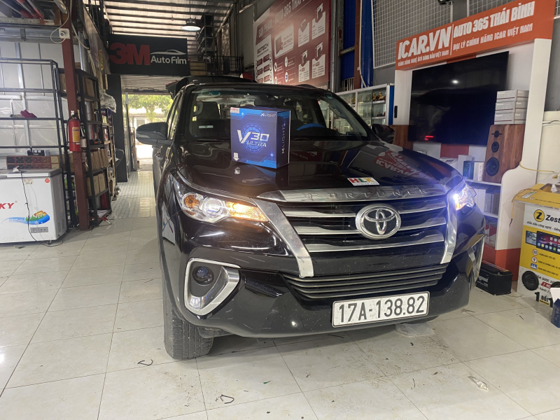 Độ đèn nâng cấp ánh sáng xe Toyota Fortuner ngày 18/3/22 - Bi led