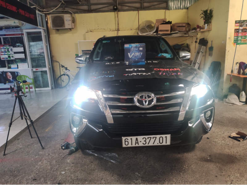 Độ đèn nâng cấp ánh sáng  BI LED X-LIGHT V30 ULTRA 2022 XE TOYOTA FORTUNER - BÌNH THUẬN -37701