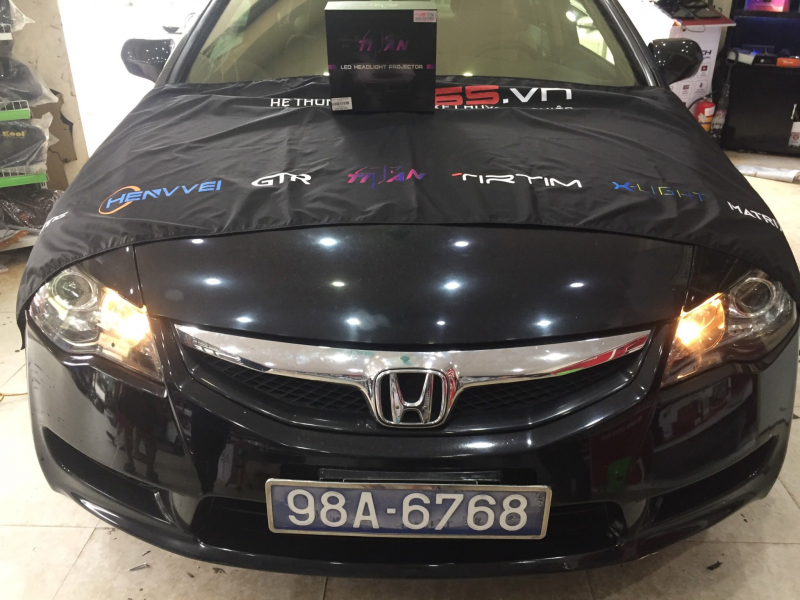 Độ đèn nâng cấp ánh sáng Titanblack tăng ánh sáng xe civic lắp ngày 20/7/2022