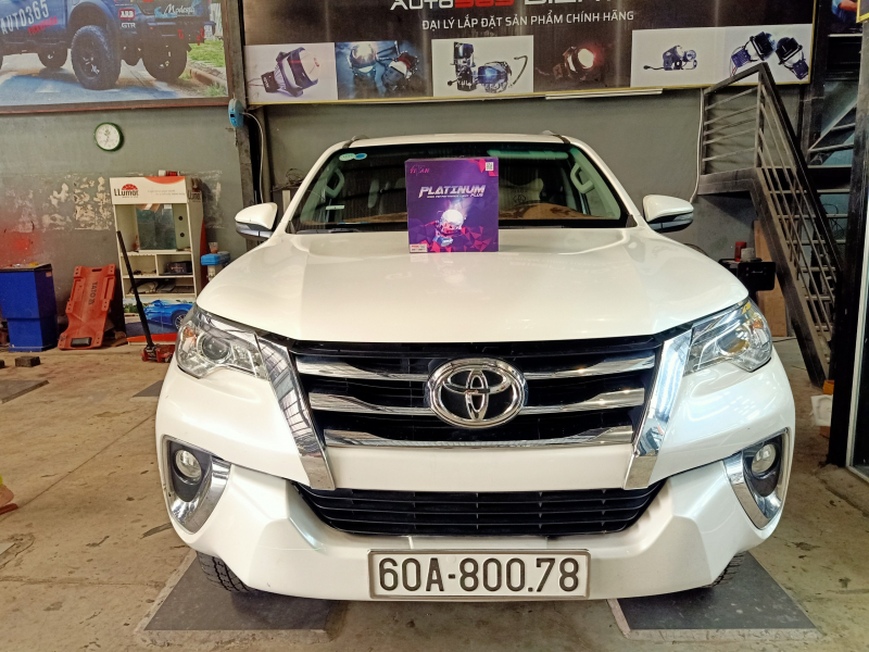 Độ đèn nâng cấp ánh sáng BI LASER TITAN PLATINUM PLUS NHIỆT MÀU 5000K XE TOYOTA FORTUNER - BIÊN HÒA 80078 - 02/08/2022