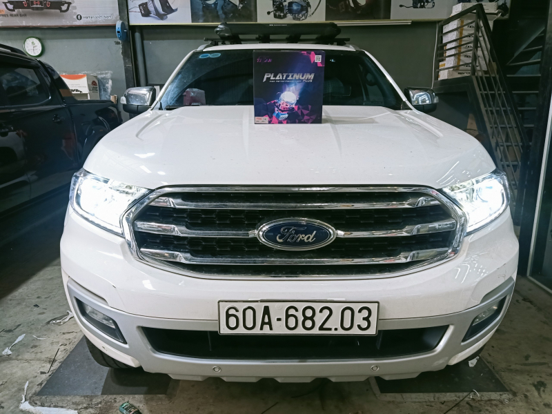 Độ đèn nâng cấp ánh sáng  BI LASER TITAN PLATINUM PLUS NHIỆT MÀU 5000K CHO XE FORD EVEREST - BIÊN HÒA 68203 - 06/10/2022