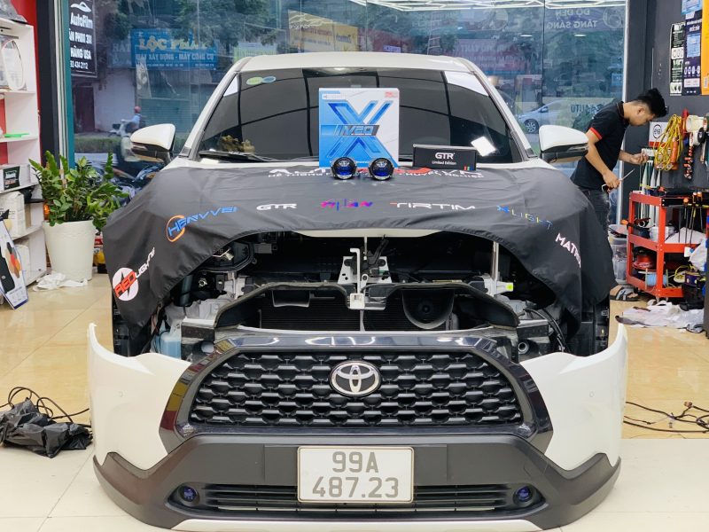 Độ đèn nâng cấp ánh sáng V20 2023 cho xe Toyota Cross 99A48723