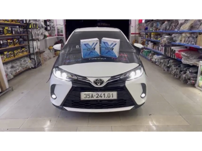 Độ đèn nâng cấp ánh sáng Bi Led X-Light V20 New cho xe TOYOTA YARIS