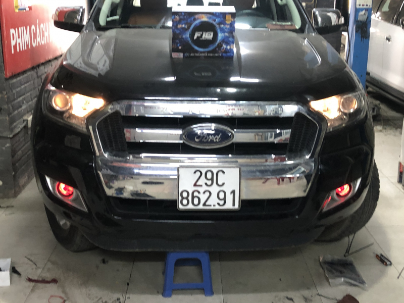 Độ đèn nâng cấp ánh sáng Ford Ranger 2016