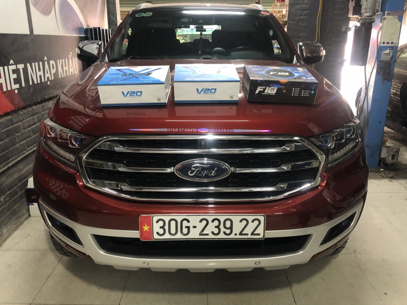 Độ đèn nâng cấp ánh sáng Ford Everest 2020