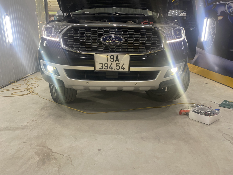 Độ đèn nâng cấp ánh sáng nâng cấp bi gầm tăng sáng cho xe ford everest