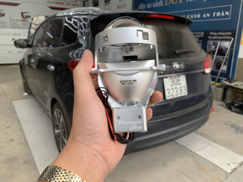 Độ đèn nâng cấp ánh sáng Premium Ultra Cho Kia Rondo 2018