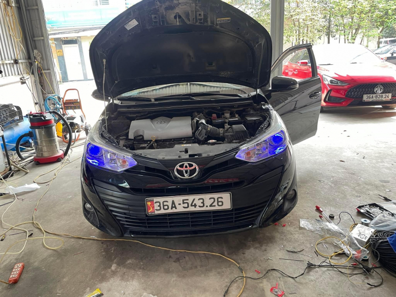 Độ đèn nâng cấp ánh sáng Nâng capa bi pha cho Toyota vios