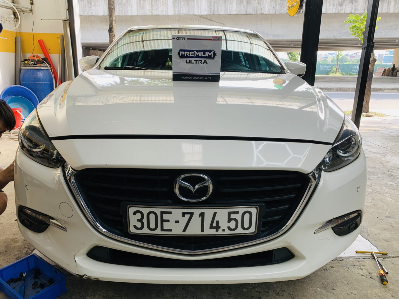 Độ đèn nâng cấp ánh sáng Premium Ultra cho Mazda 3