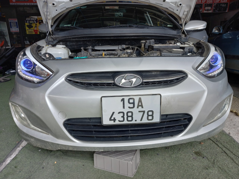 Độ đèn nâng cấp ánh sáng Hyundai Accent Blue