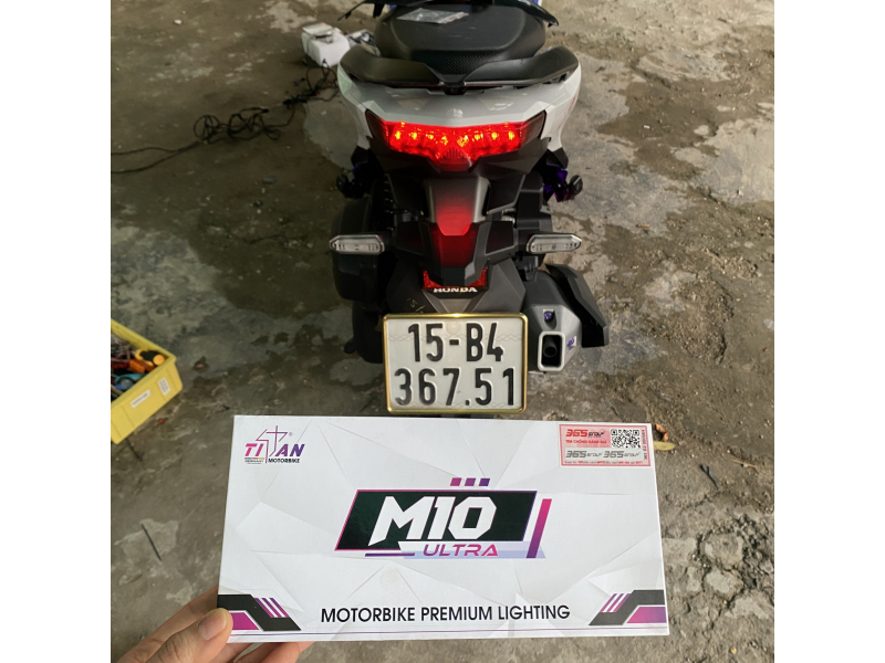Độ đèn nâng cấp ánh sáng TRỢ SÁNG TITAN MOTO M10 ULTRA - VARIO - 15B436751