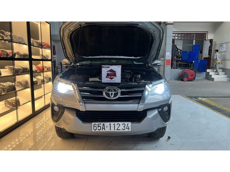 Độ đèn nâng cấp ánh sáng BI LED X-LIGHT X5 PRO CHO XE TOYOTA FORTUNER 2019 - CẦN THƠ 11234 - 24/10/2023