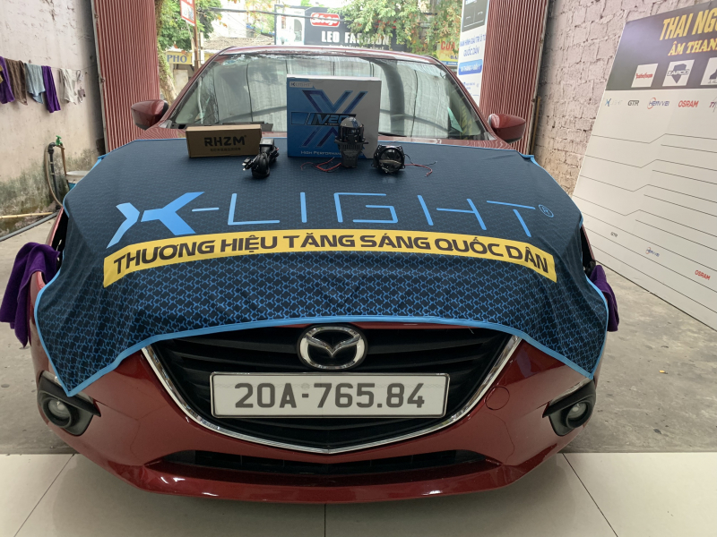 Độ đèn nâng cấp ánh sáng Nâng cấp Bi cho xe Mazda 3