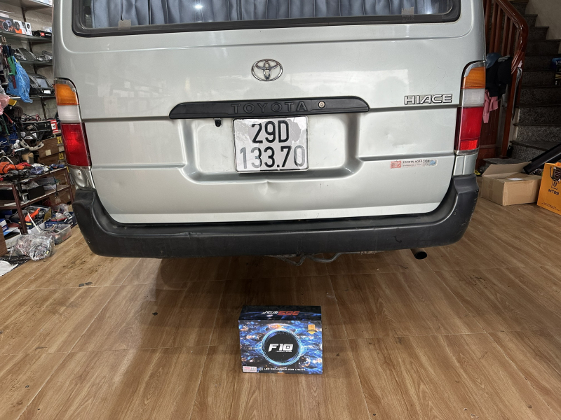 Độ đèn nâng cấp ánh sáng toyotya hiace 1 cặp xlight F10