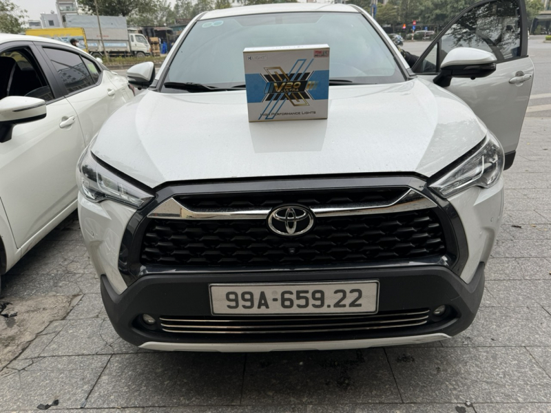 Độ đèn nâng cấp ánh sáng toyota cross 1 cặp v20 ultra 2023