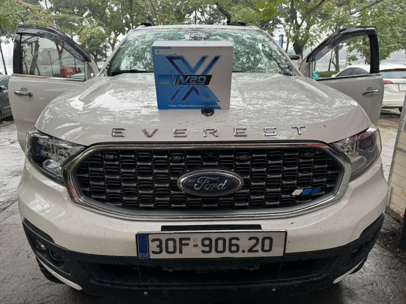 Độ đèn nâng cấp ánh sáng Ford Everest 2020