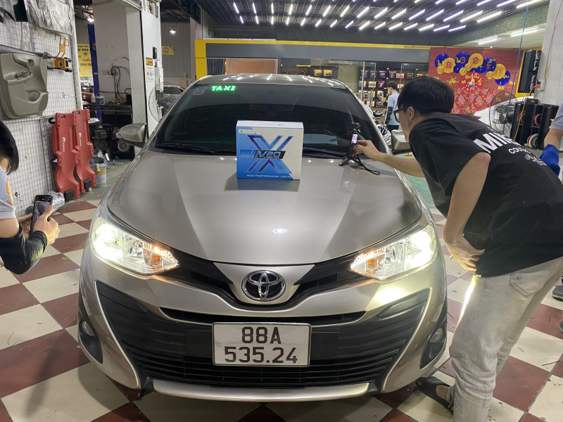 Độ đèn nâng cấp ánh sáng Nâng cấp đèn bi pha tăng sáng cho xe Toyota Vios