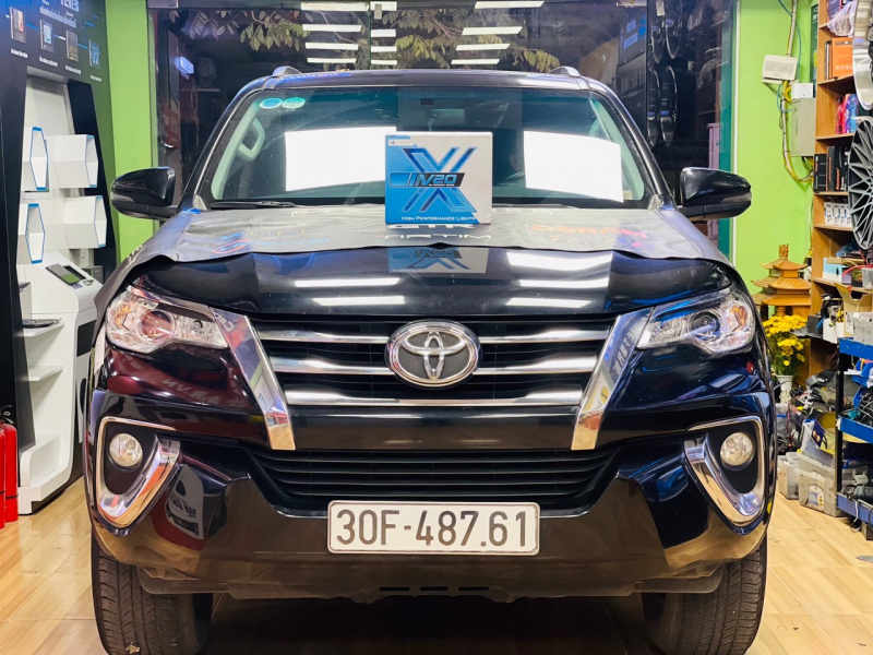 Độ đèn nâng cấp ánh sáng Nâng cấp bi tăng sáng cho xe Toyota Fortuner