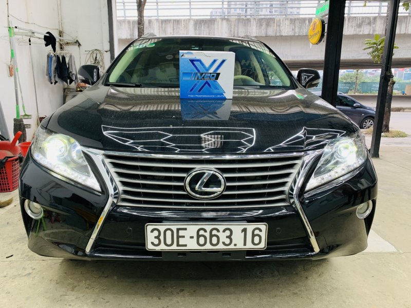 Độ đèn nâng cấp ánh sáng Xlight V20 cho Lexus 