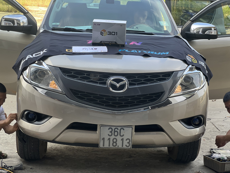 Độ đèn nâng cấp ánh sáng Nâng cấp bi gầm tăng sáng cho Mazda BT50