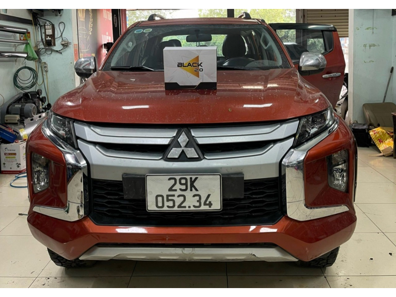 Độ đèn nâng cấp ánh sáng Mitsubishi Triton