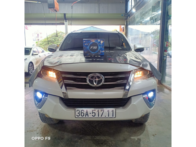 Độ đèn nâng cấp ánh sáng Độ đèn nâng cấp ánh sáng Nâng cấp bi gầm Toyota Fortuner