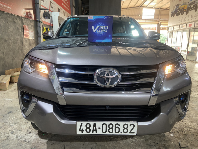 Độ đèn nâng cấp ánh sáng BI LED X-LIGHT V30 ULTRA 2023 CHO XE TOYOTA FORTUNER 08682-AUTO365 ĐĂK NÔNG 11/03/2024