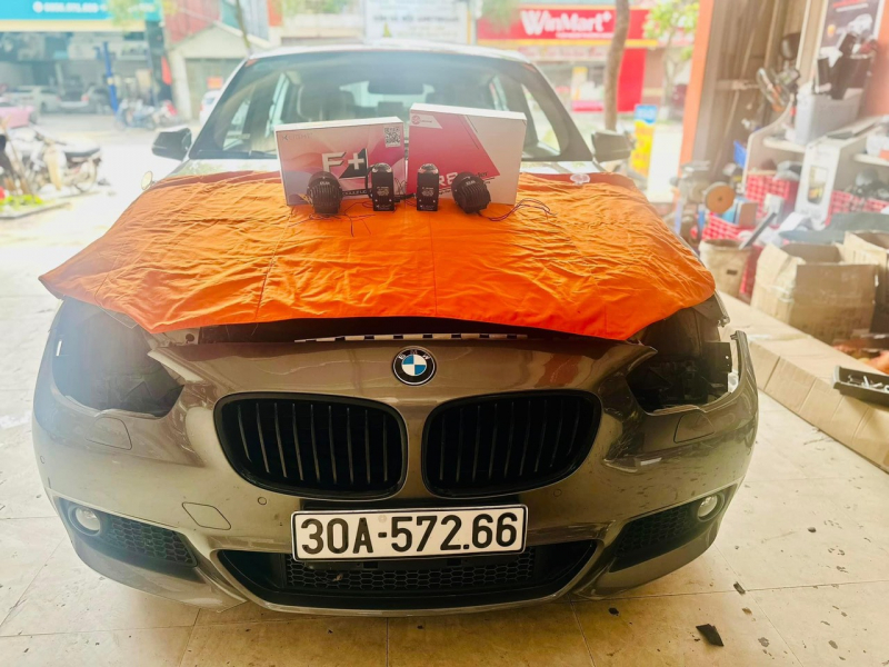 Độ đèn nâng cấp ánh sáng BMW 320i