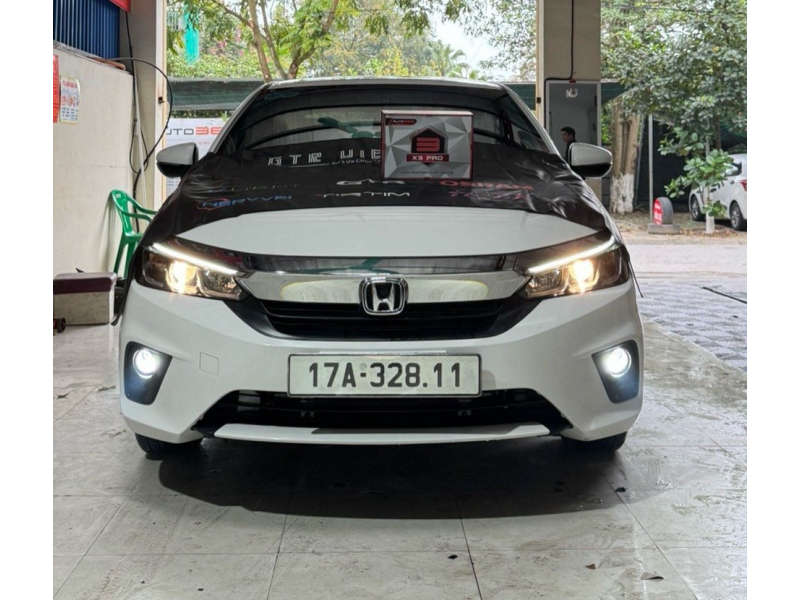 Độ đèn nâng cấp ánh sáng Honda city