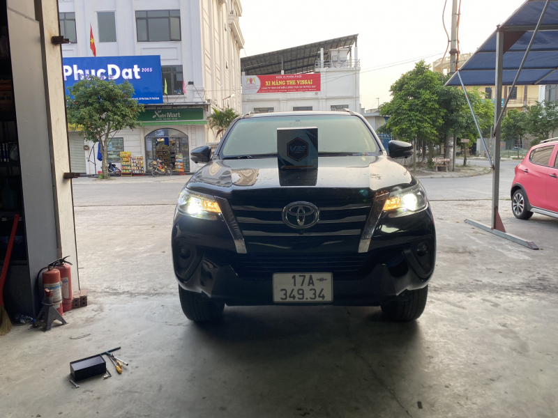 Độ đèn nâng cấp ánh sáng Nâng cấp ánh sáng cho xe  Toyota Fortuner