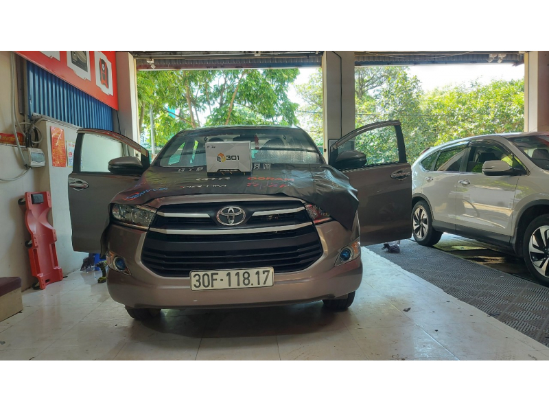 Độ đèn nâng cấp ánh sáng Toyota Innova