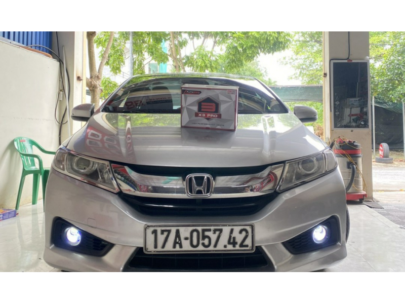 Độ đèn nâng cấp ánh sáng Honda city