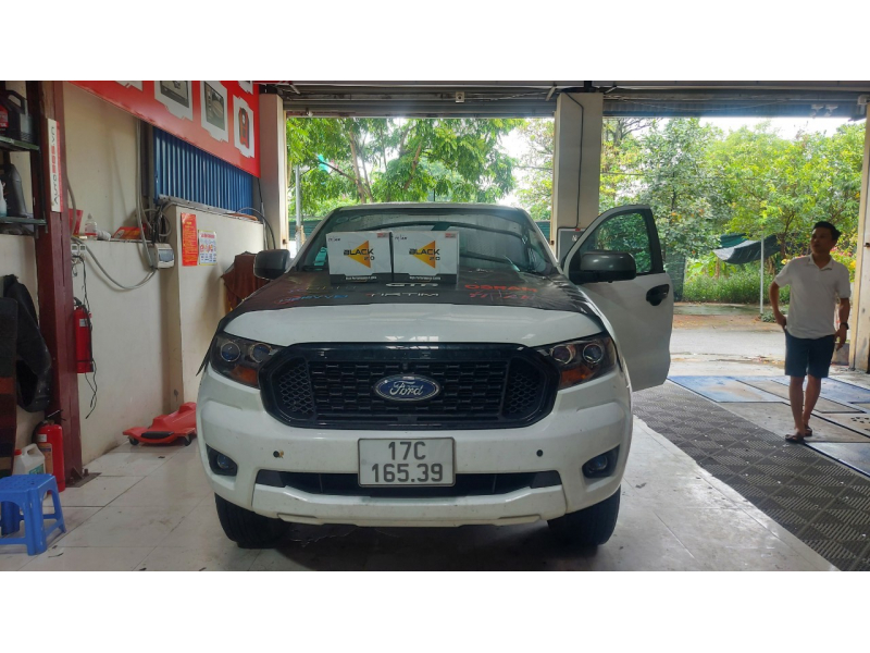 Độ đèn nâng cấp ánh sáng Ford Ranger