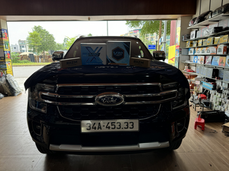 Độ đèn nâng cấp ánh sáng FORD EVEREST NÂNG CĂP 1 CẶP v20 VÀ 1 CẶP V30 ULTRA