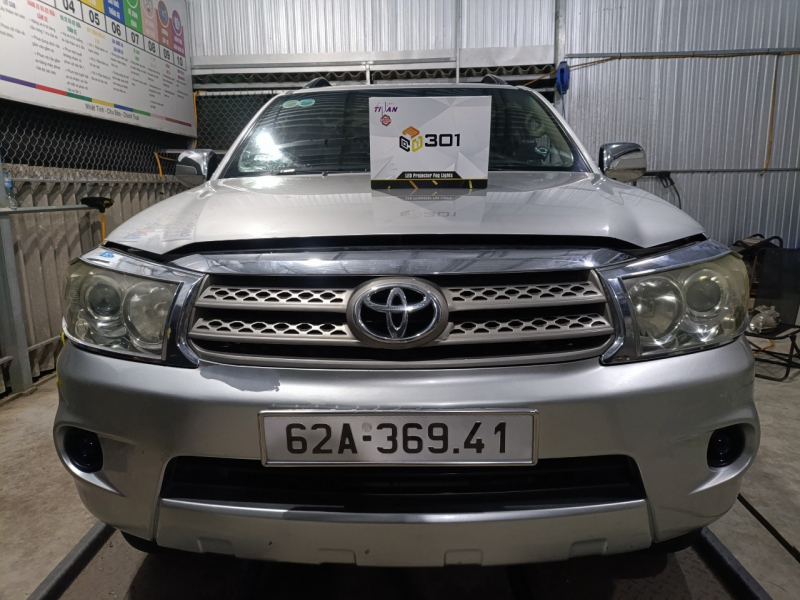 Độ đèn nâng cấp ánh sáng BI GẦM TITAN 301 - 3 NHIỆT MÀU CHO TOYOTA FORTUNER 2010 - TRUNG NGUYEN AUTO 36941 - 21/07/2024