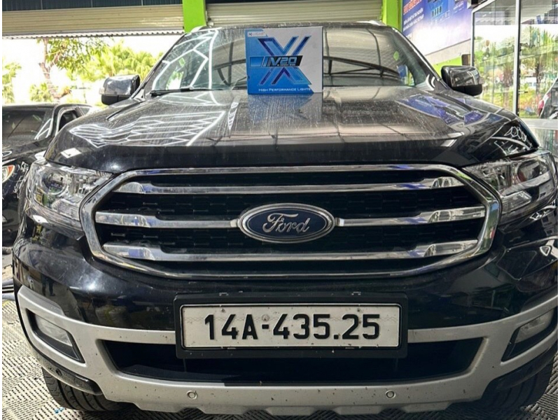 Độ đèn nâng cấp ánh sáng Ford Everest 