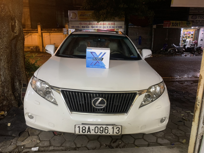 Độ đèn nâng cấp ánh sáng lexus rx350 lên bi xilght v20