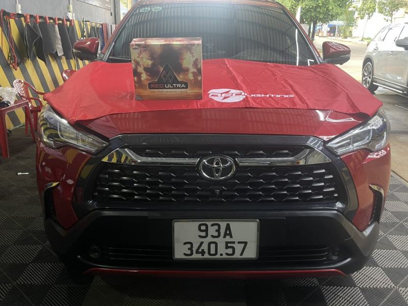 Độ đèn nâng cấp ánh sáng nần cấp bi lái red ultra 3.0  cho toyota cross