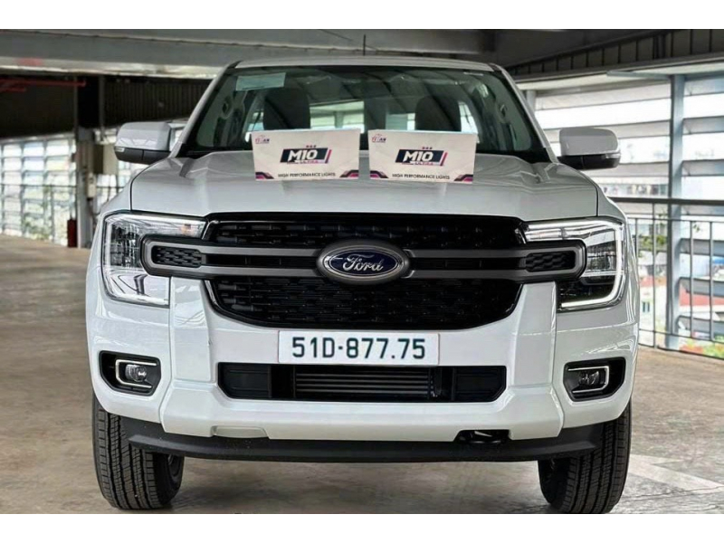 Độ đèn nâng cấp ánh sáng Ford ranger nâng cấp đèn trợ sáng m10 2 bộ