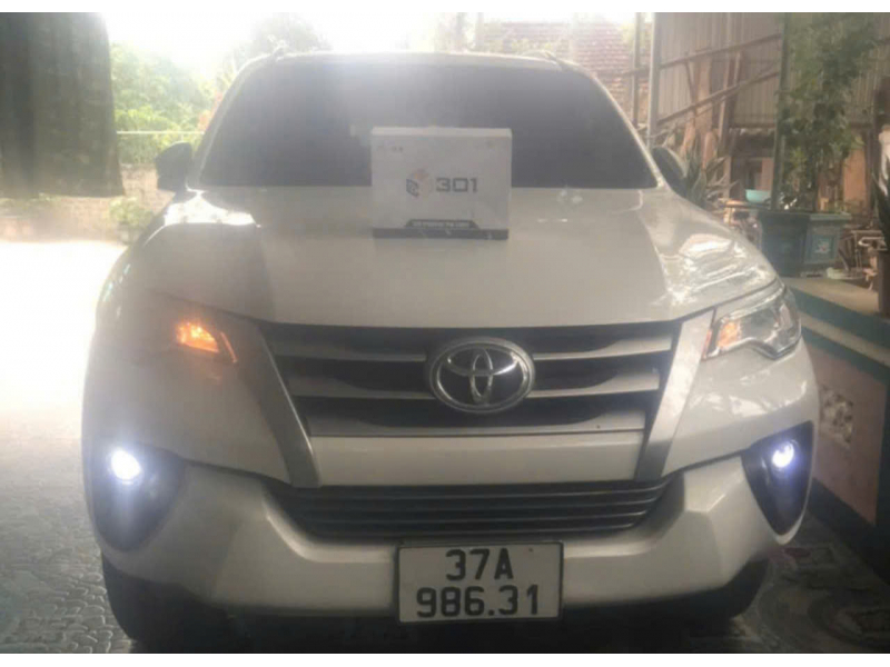 Độ đèn nâng cấp ánh sáng Nâng cấp bi gầm GTR tăng sáng cho toyota fortuner