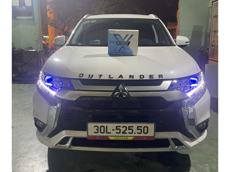 Độ đèn nâng cấp ánh sáng Mitsubishi Outlander