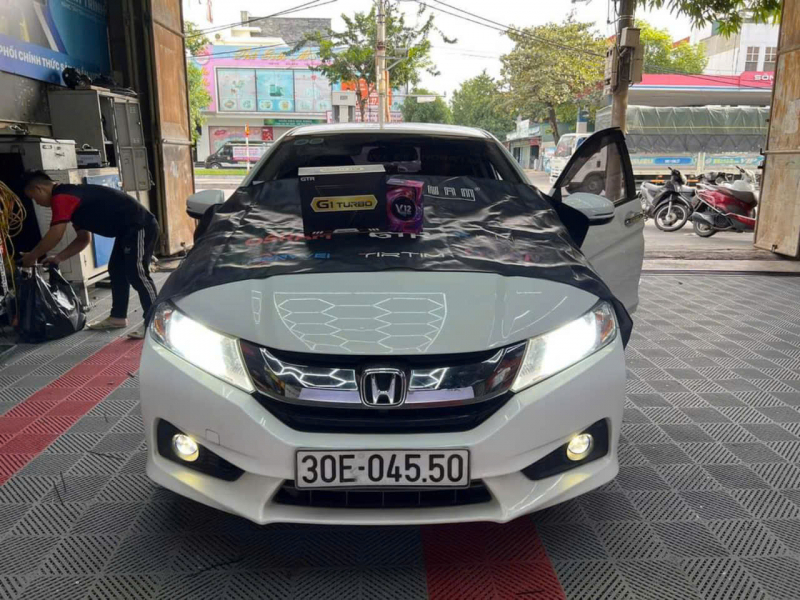 Độ đèn nâng cấp ánh sáng Nâng cáp bi gầm cho xe honda City 